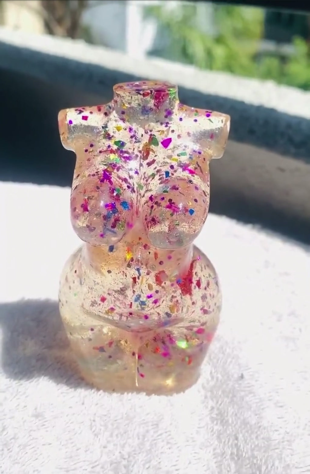 Confetti Goddess Statue/Rainbow Flecks /Lustrous  Finish